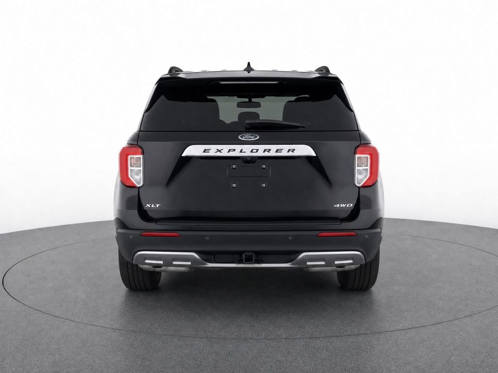 Used 2023 Ford Explorer XLT w/ Equipment Group 202A AWD/4WD image 22