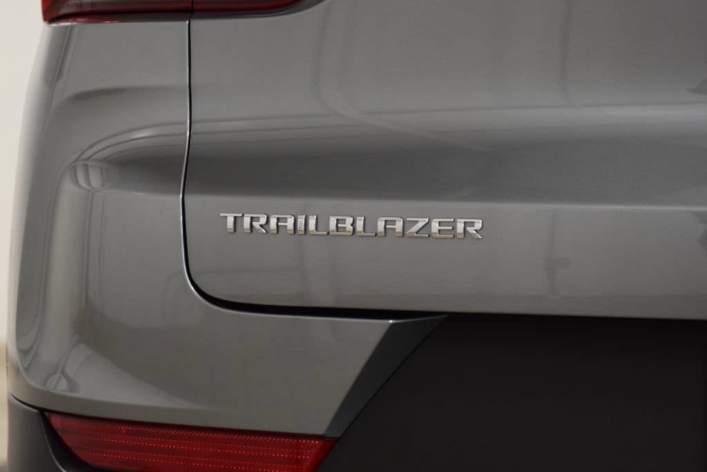 New 2026 Chevrolet TrailBlazer LT w/ Convenience Package FWD image 21