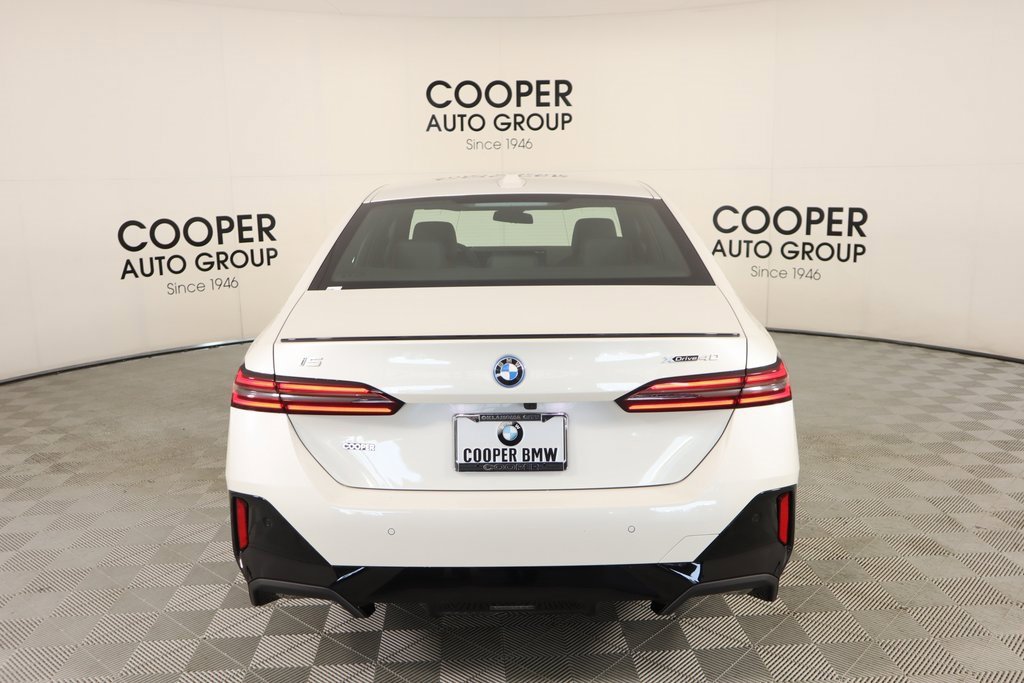 New 2025 BMW i5 xDrive40 w/ M Sport Package image 23