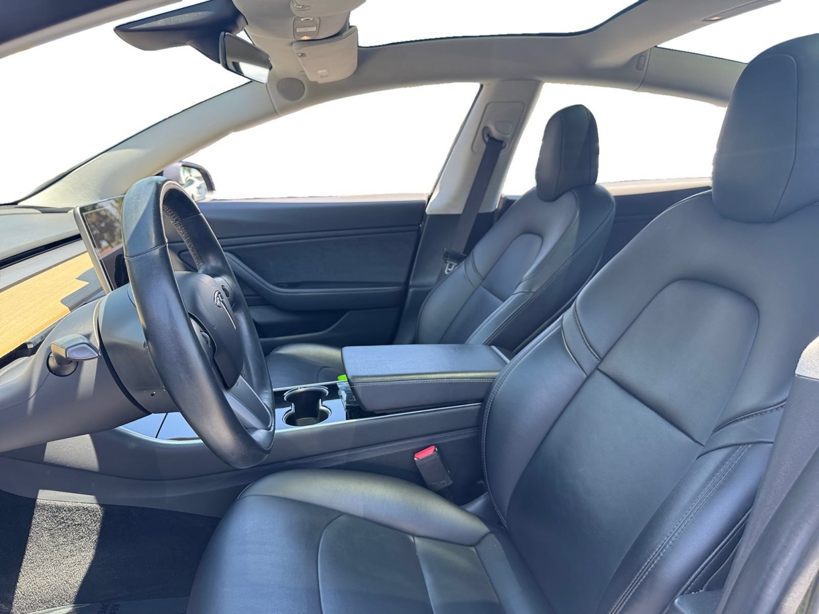 Used 2018 Tesla Model 3 Long Range RWD image 9
