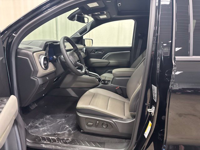 New 2026 Chevrolet Colorado ZR2 w/ Technology Package AWD/4WD image 24
