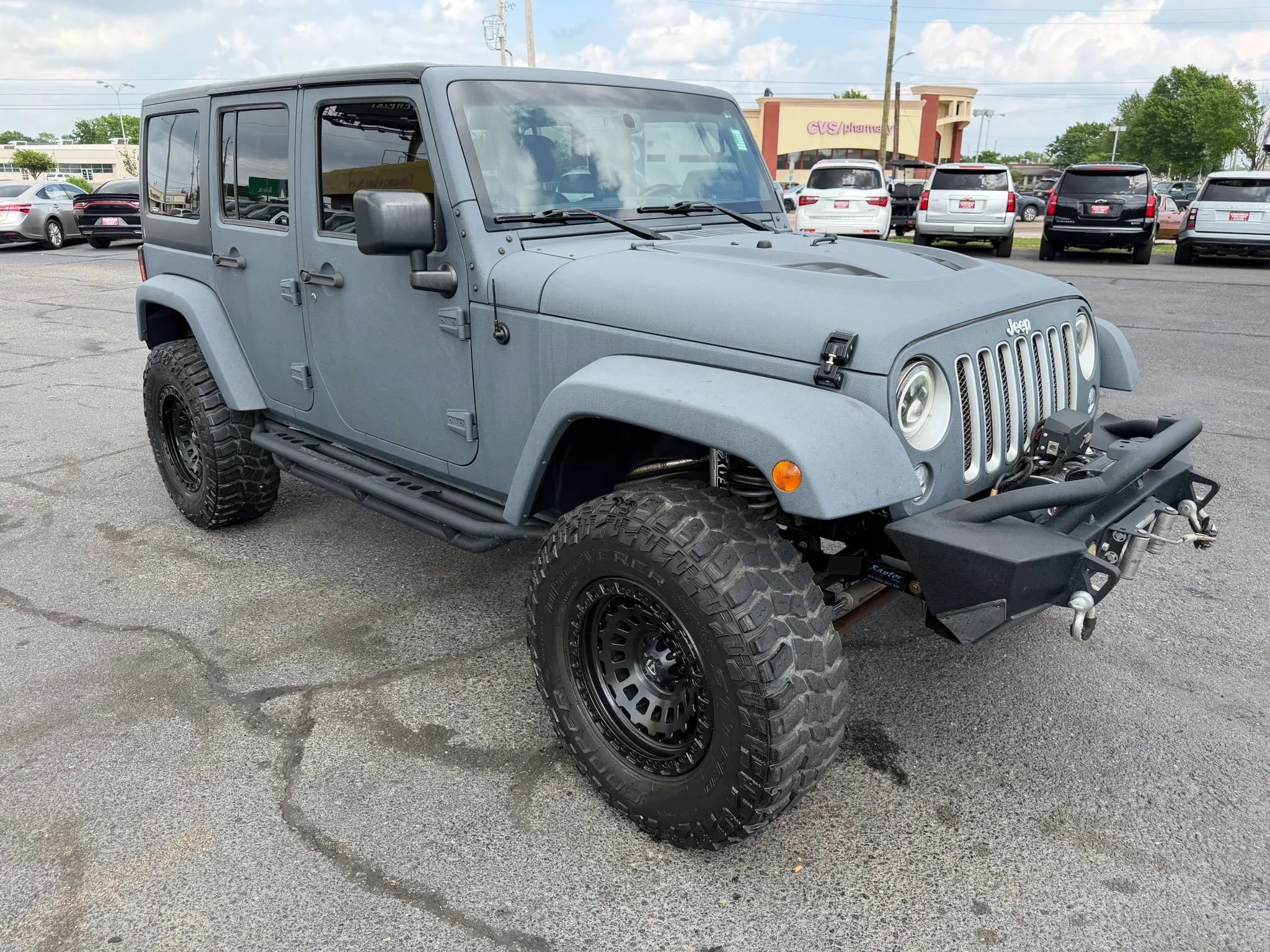 Used 2016 Jeep Wrangler Unlimited Sahara w/ Connectivity Group AWD/4WD image 13