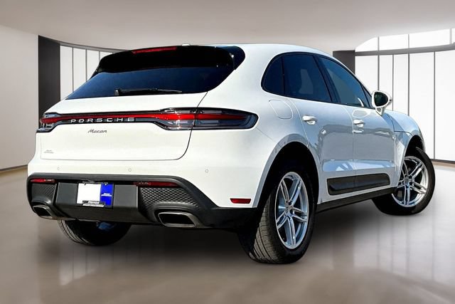 Used 2025 Porsche Macan AWD/4WD image 6