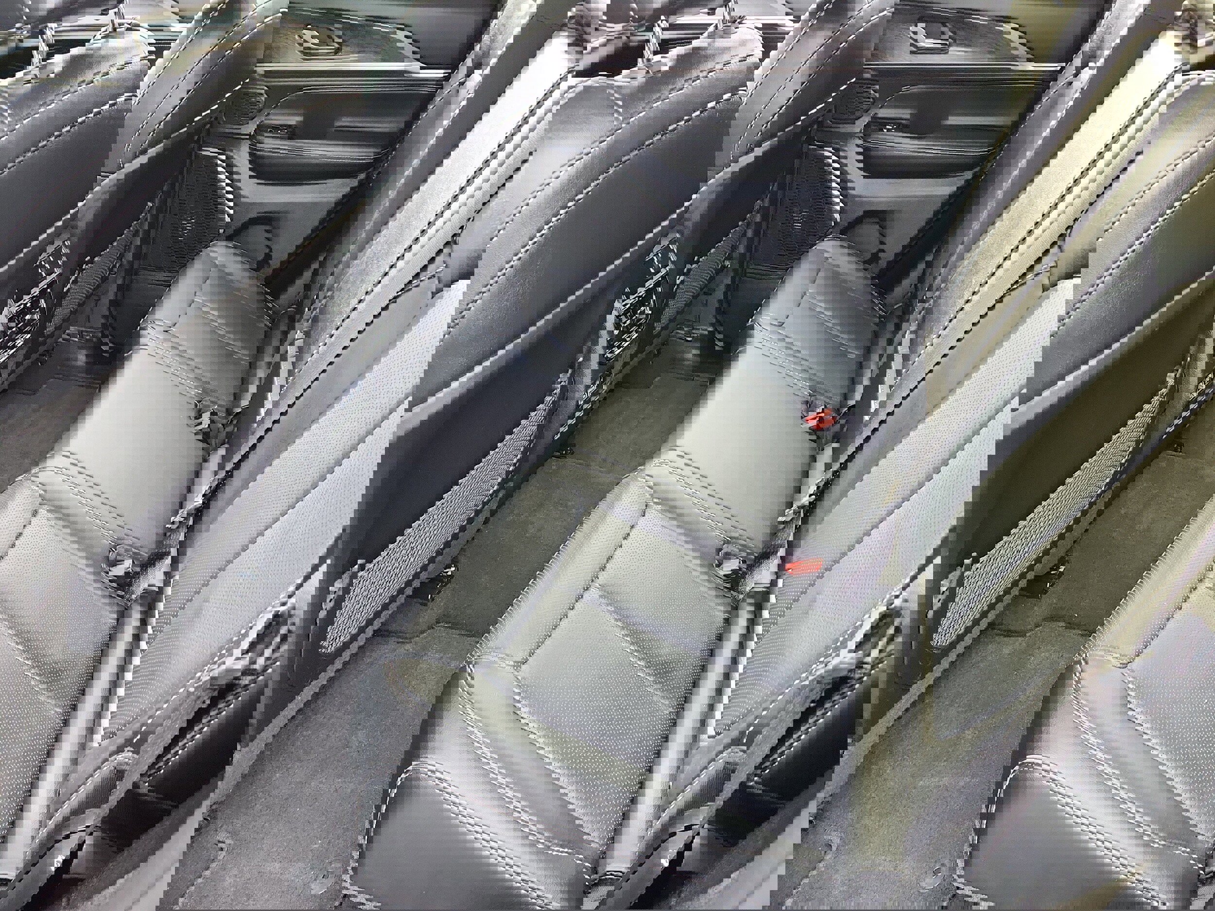 Used 2024 Jeep Grand Cherokee Overland image 11