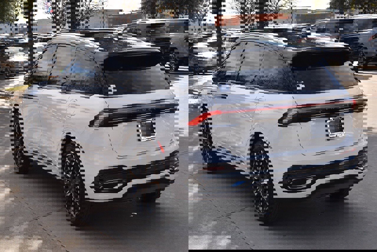 Certified 2026 Lincoln Nautilus Reserve image 10