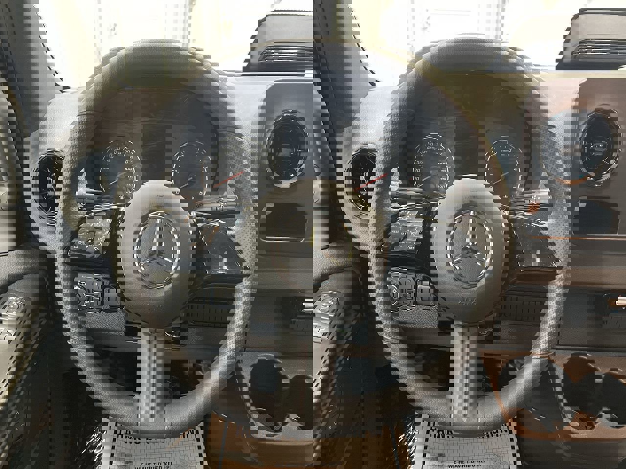 Used 2025 Mercedes-Benz Sprinter 2500 image 21