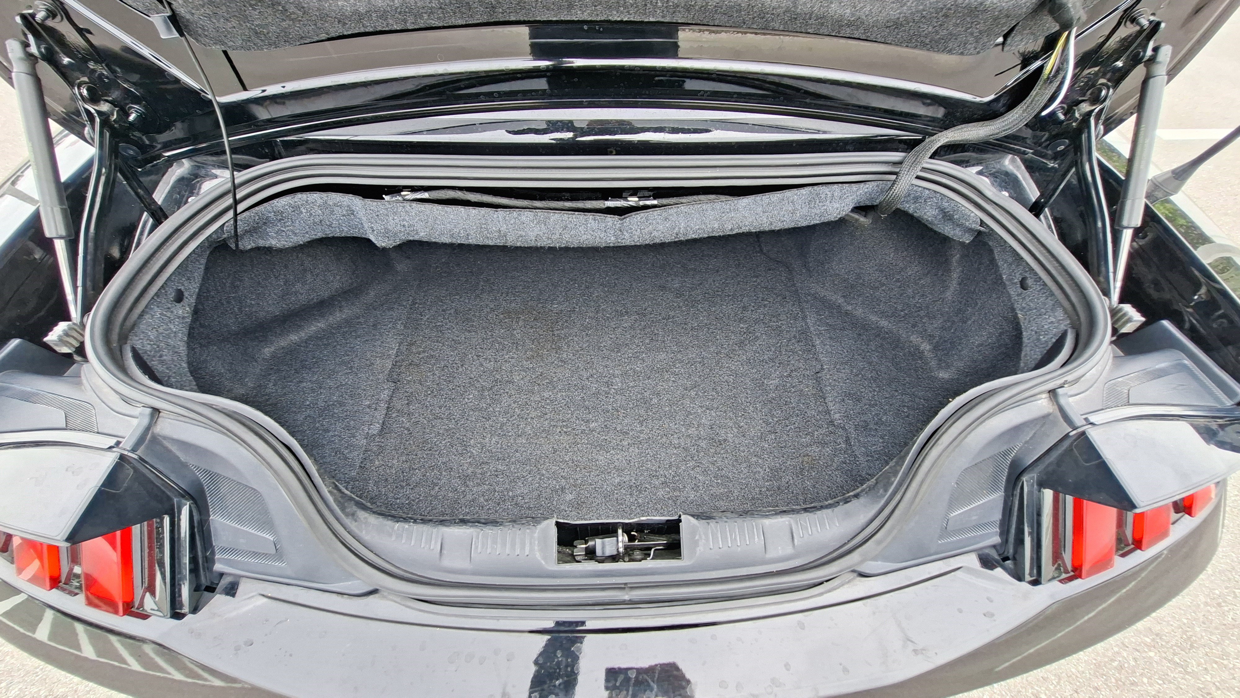 Used 2024 Ford Mustang Premium RWD image 21