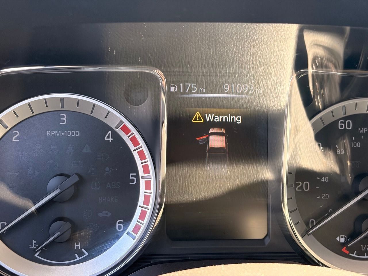 Used 2017 Nissan Titan Platinum Reserve AWD/4WD image 9
