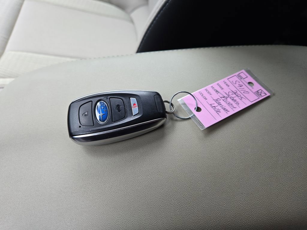 Used 2025 Subaru Ascent Premium w/ Premium Package AWD/4WD image 30