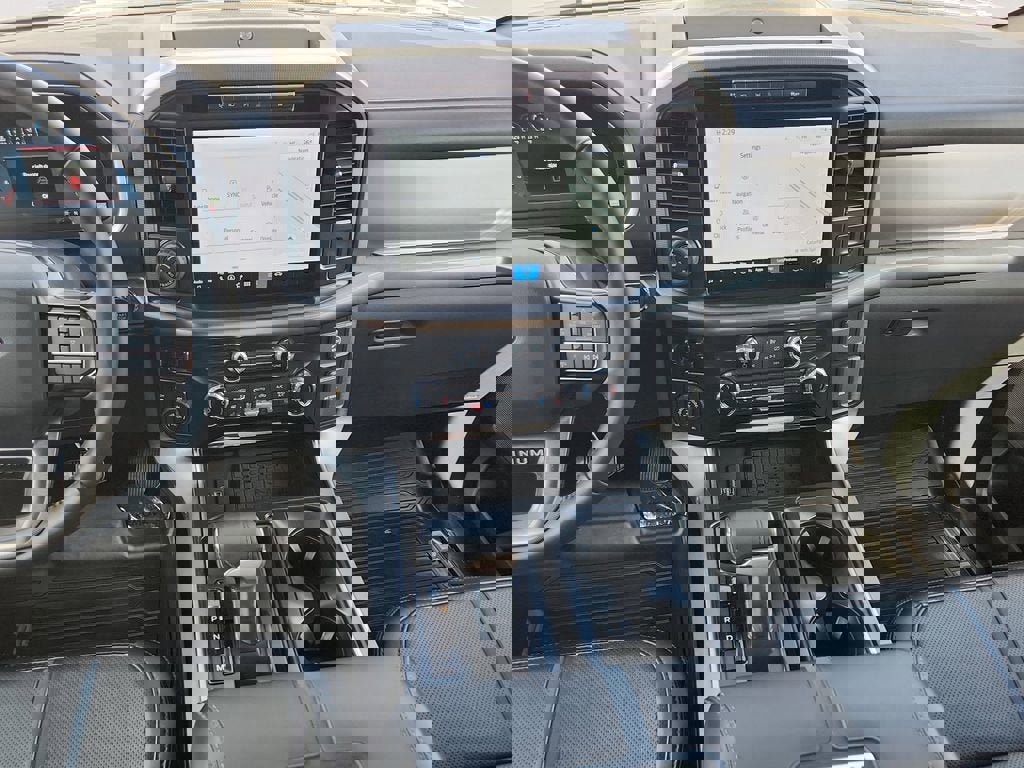 Used 2024 Ford F150 Platinum image 11