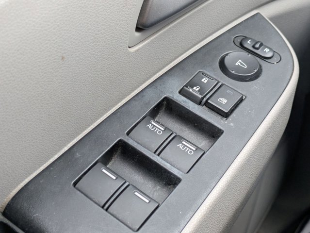 Used 2013 Honda Odyssey LX image 17