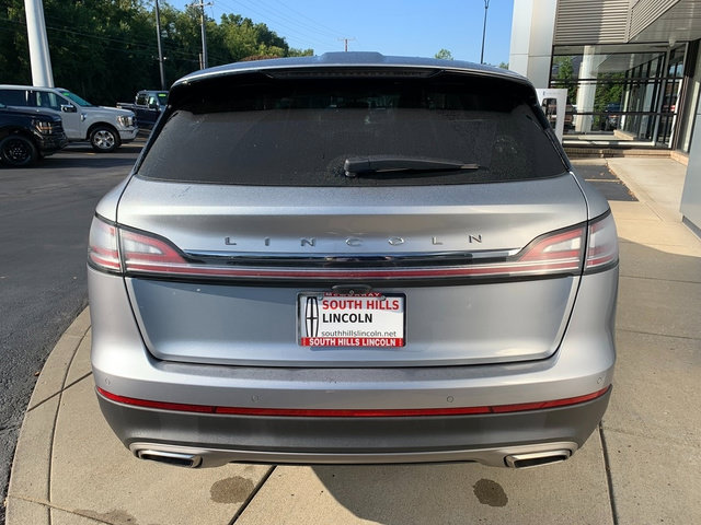 Used 2022 Lincoln Nautilus AWD image 4