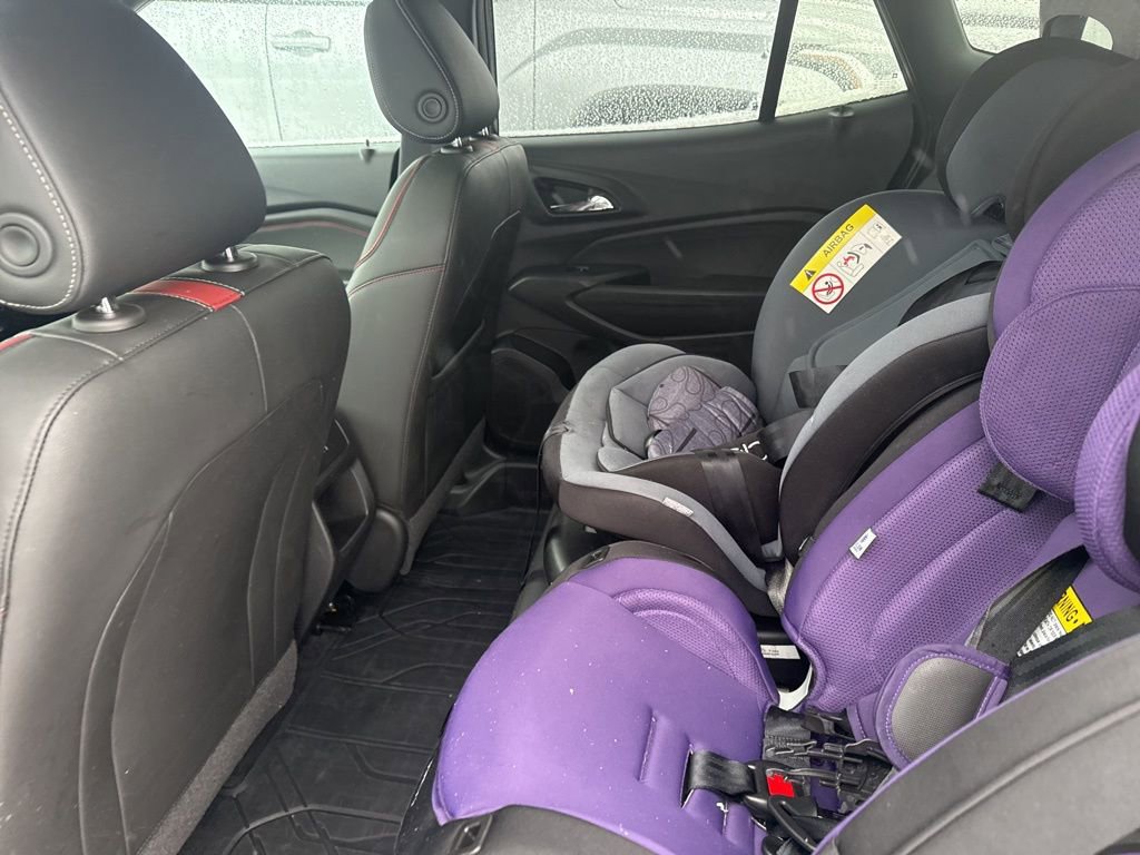 Used 2024 Chevrolet Trax RS w/ Sunroof Package image 10