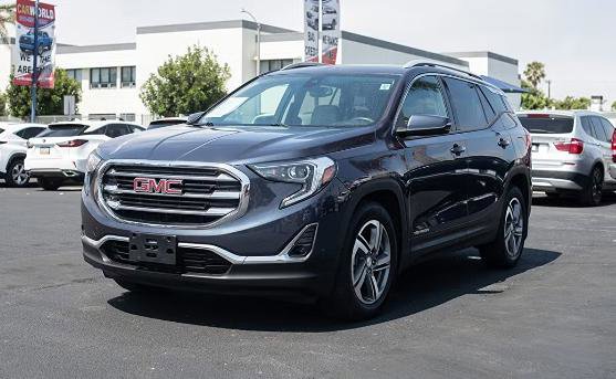 Used 2019 GMC Terrain SLT w/ Preferred Package image 2