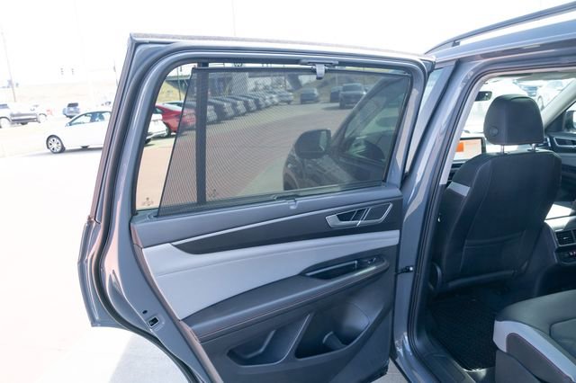 New 2026 Volkswagen Atlas Peak Edition image 13