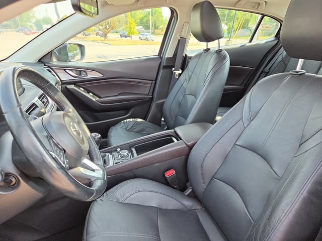 Used 2018 MAZDA MAZDA3 Grand Touring w/ Premium Equipment Package FWD image 22