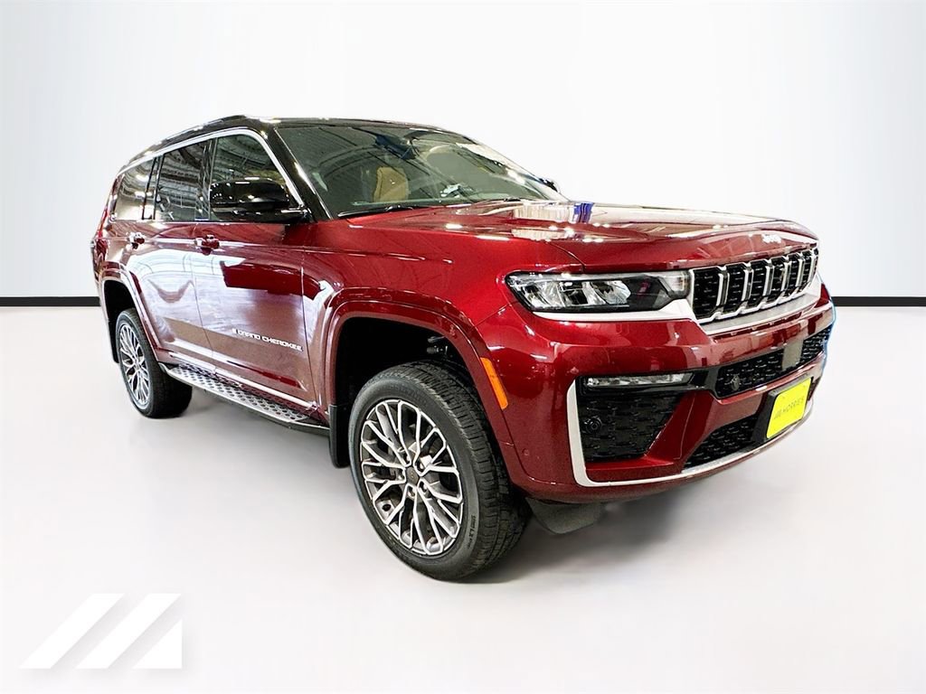 Used 2026 Jeep Grand Cherokee L Summit w/ Advanced Protech Group IV AWD/4WD image 3
