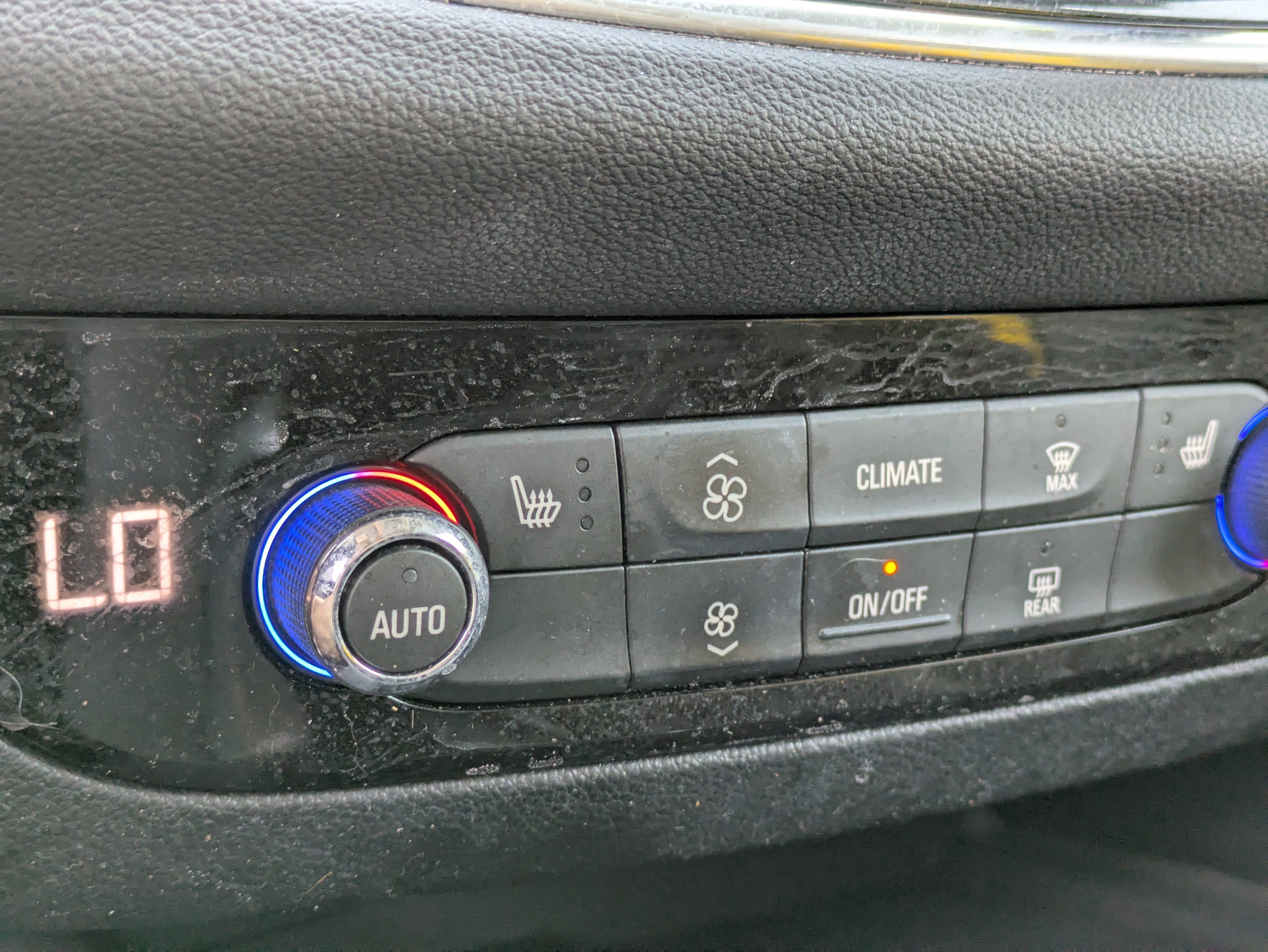 Used 2020 Buick Enclave Essence w/ Sport Touring Edition image 30