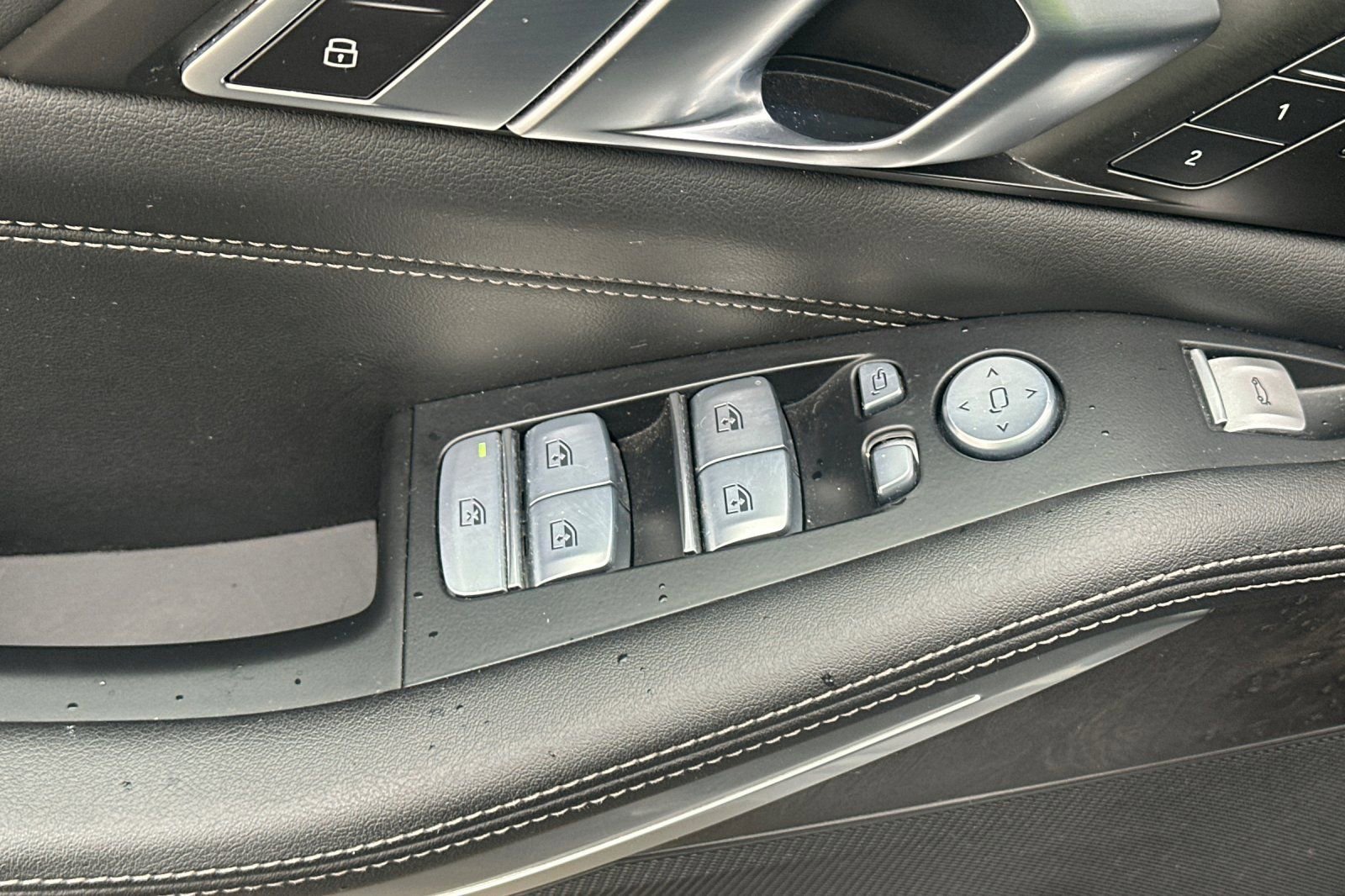 Used 2023 BMW X7 xDrive40i image 12