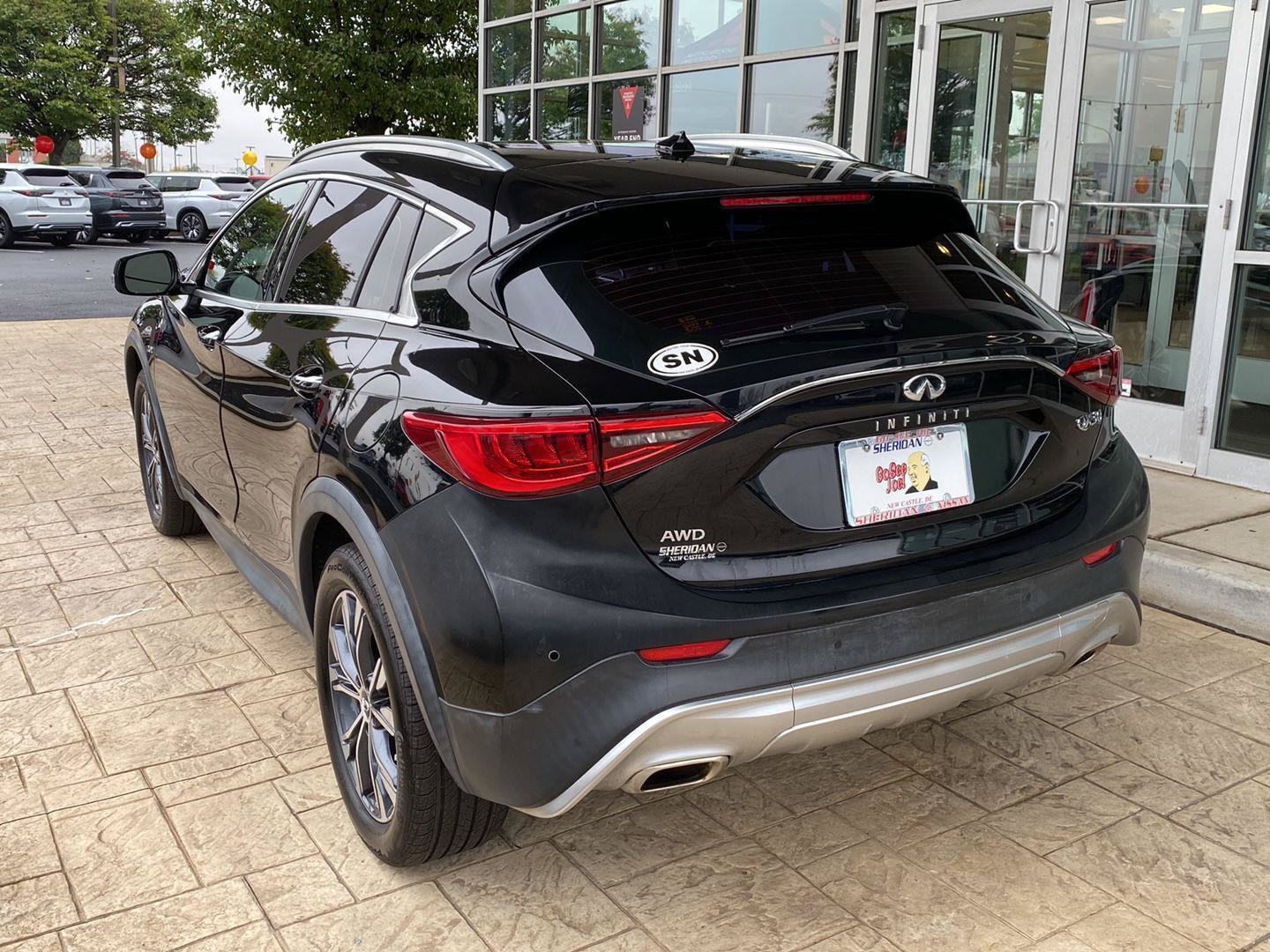 Used 2018 INFINITI QX30 Premium w/ Navigation Package AWD/4WD image 6