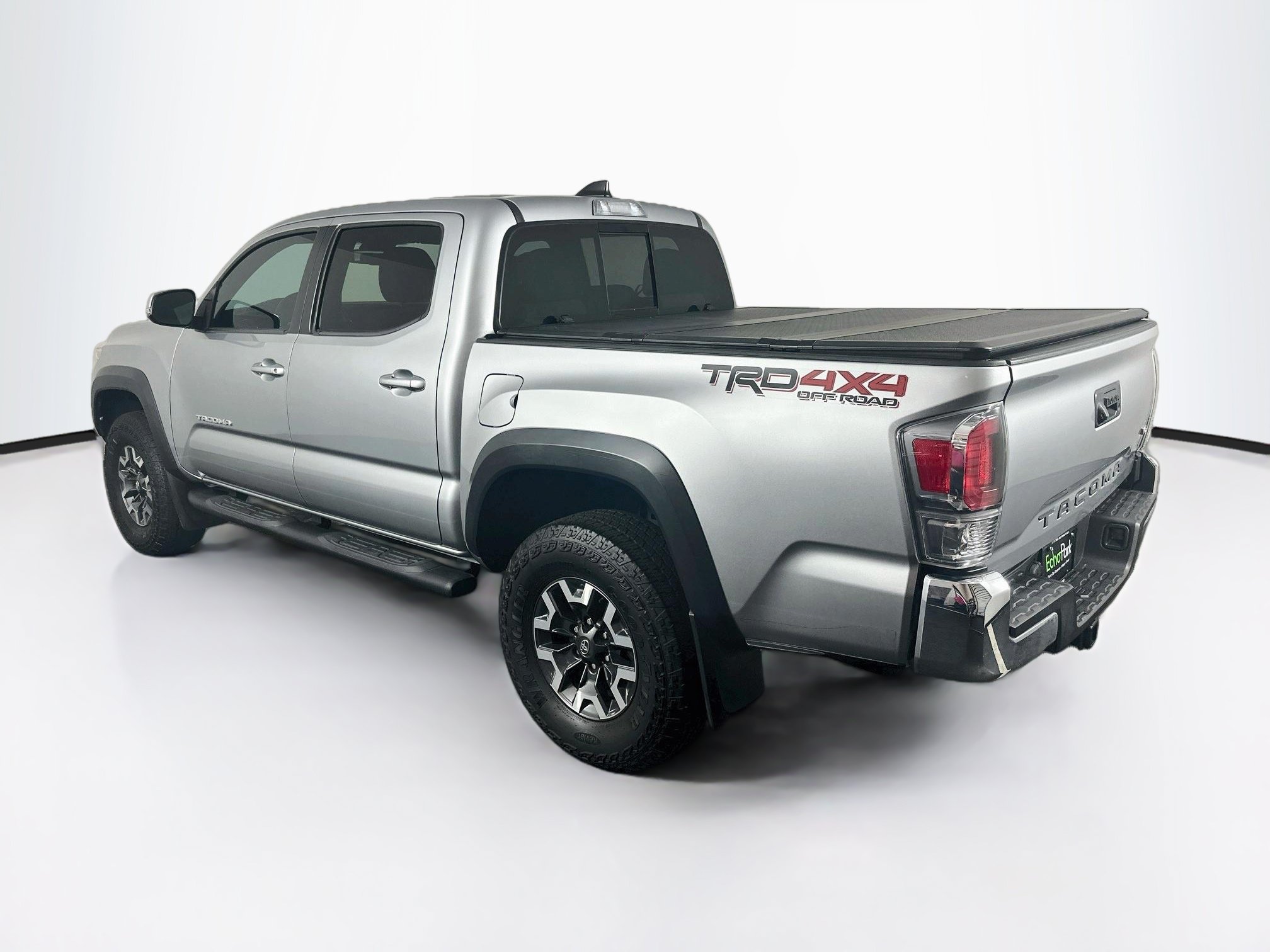 Used 2022 Toyota Tacoma TRD Off-Road AWD/4WD image 5