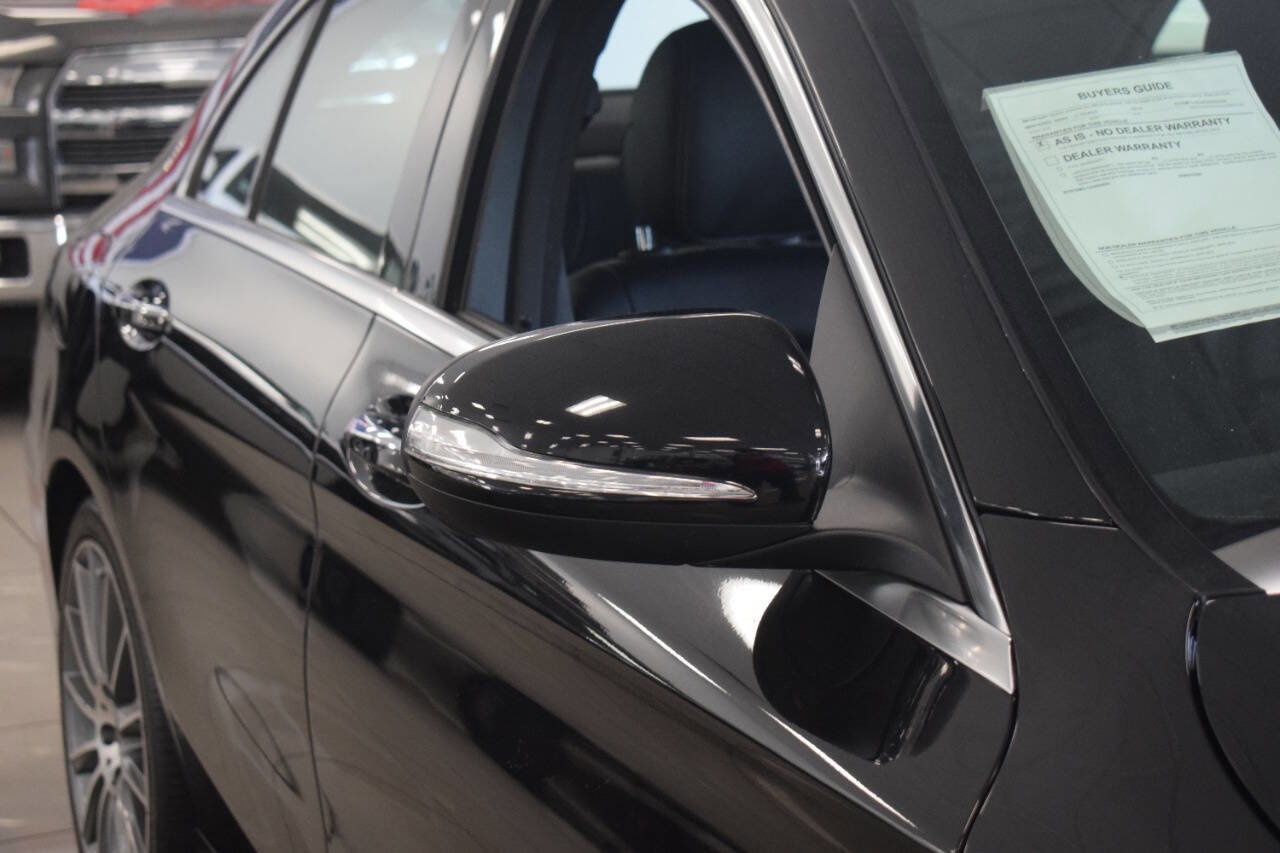 Used 2015 Mercedes-Benz C 300 Sedan image 11