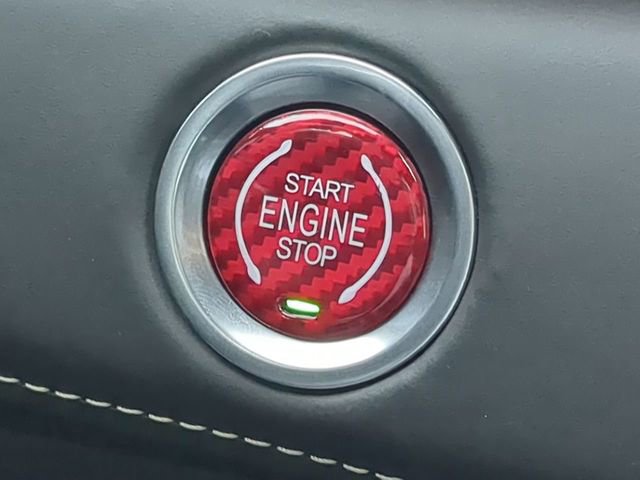 Used 2024 Cadillac Escalade V w/ LPO, ONYX Package image 40