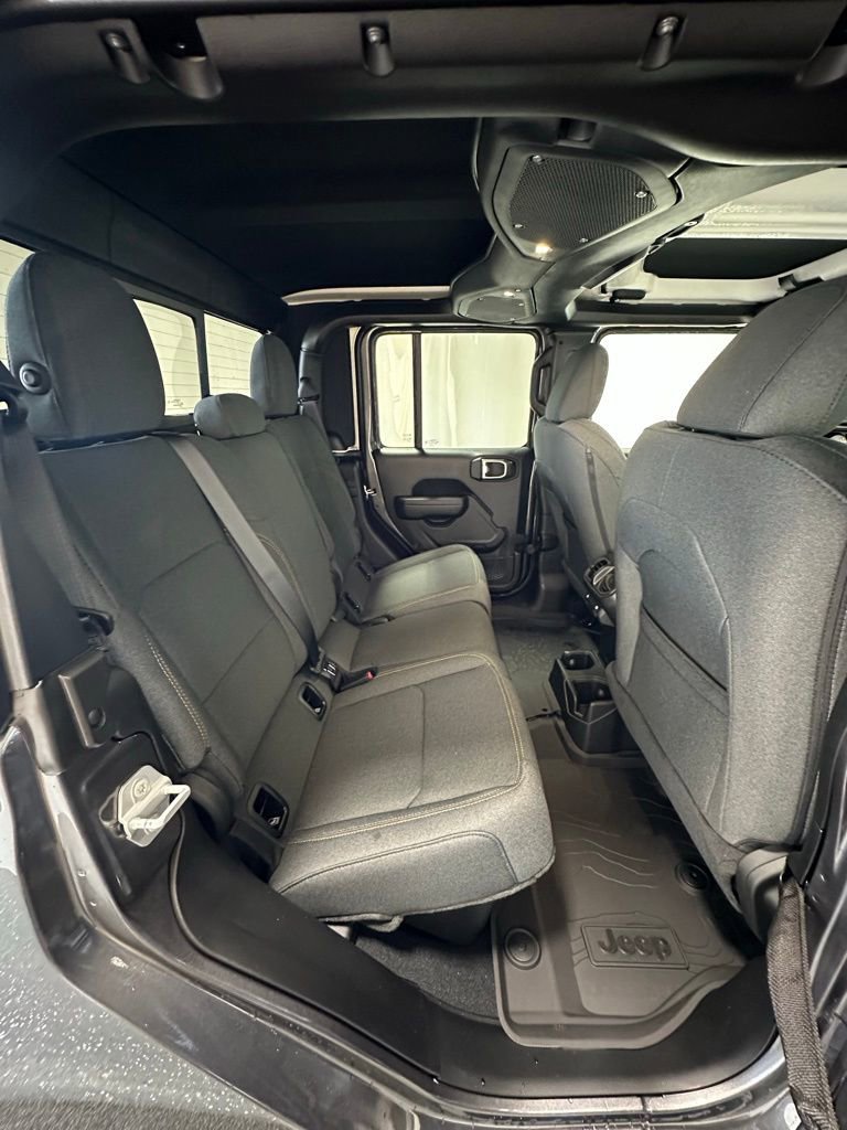 New 2025 Jeep Gladiator Sport AWD/4WD image 21
