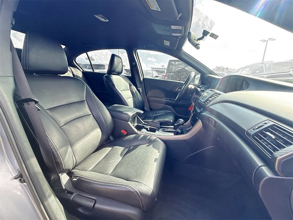 Used 2016 Honda Accord Sport image 28