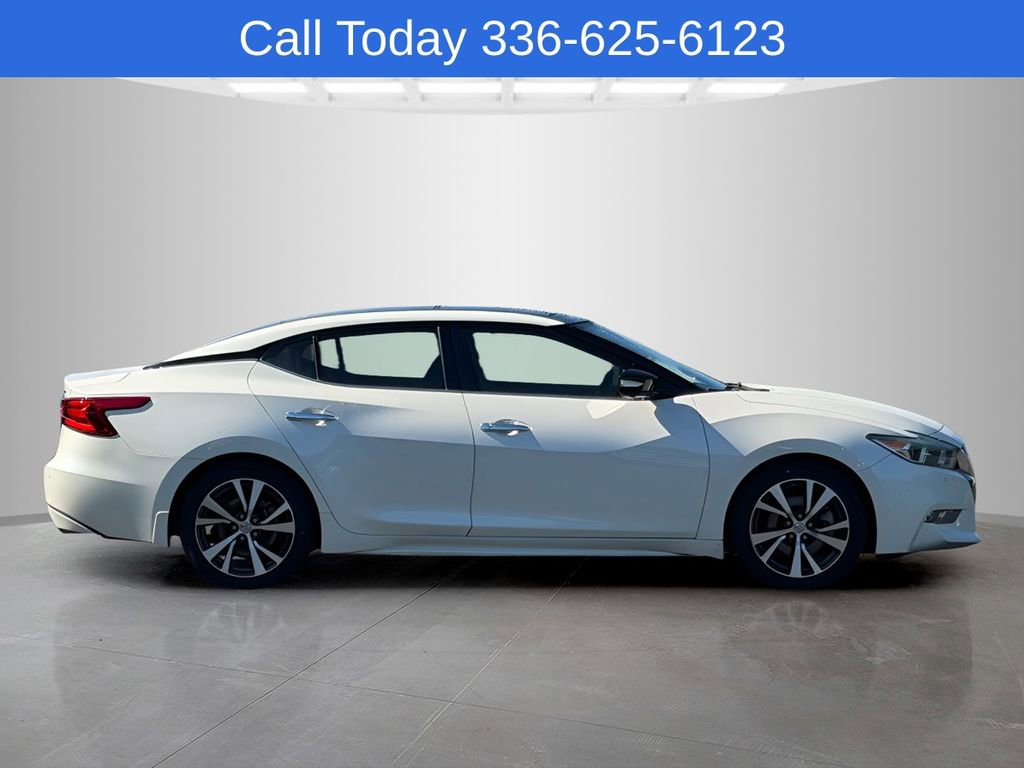 Used 2017 Nissan Maxima Platinum FWD image 6