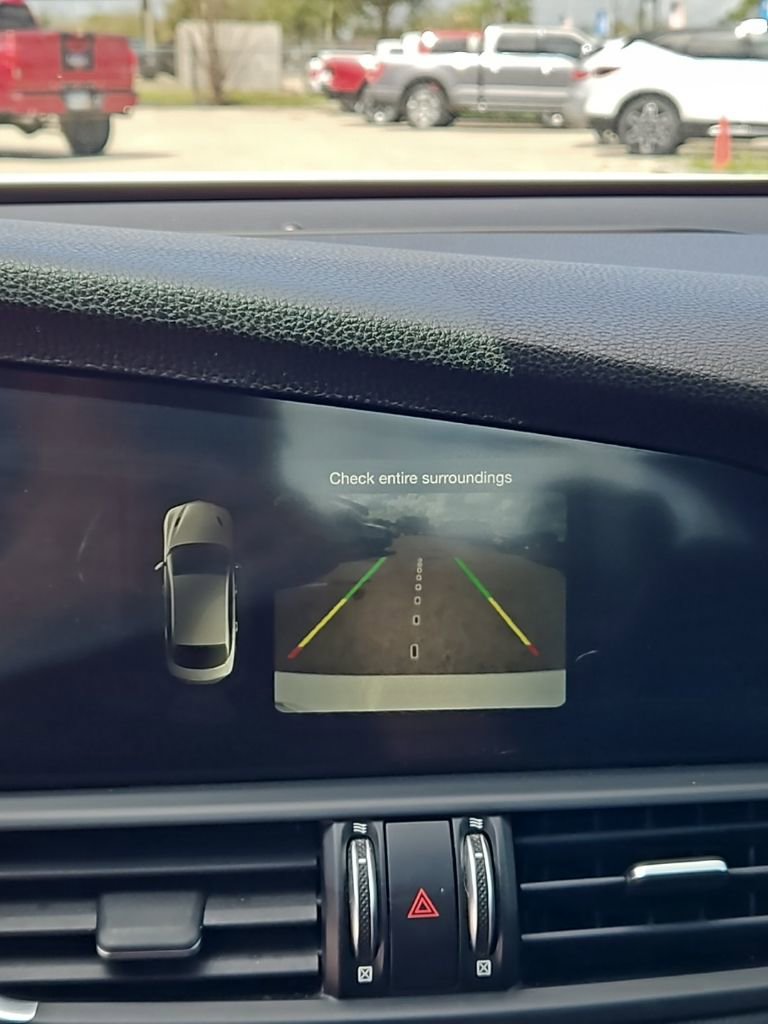 Used 2018 Alfa Romeo Giulia image 20