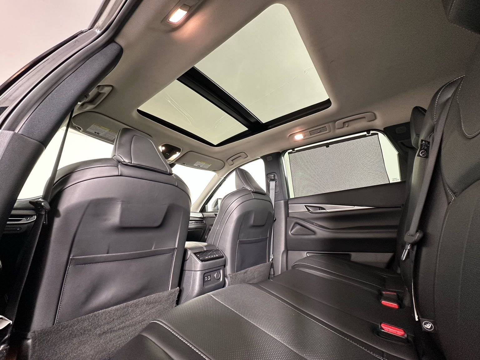 Used 2023 INFINITI QX60 Luxe w/ Cargo Package image 21