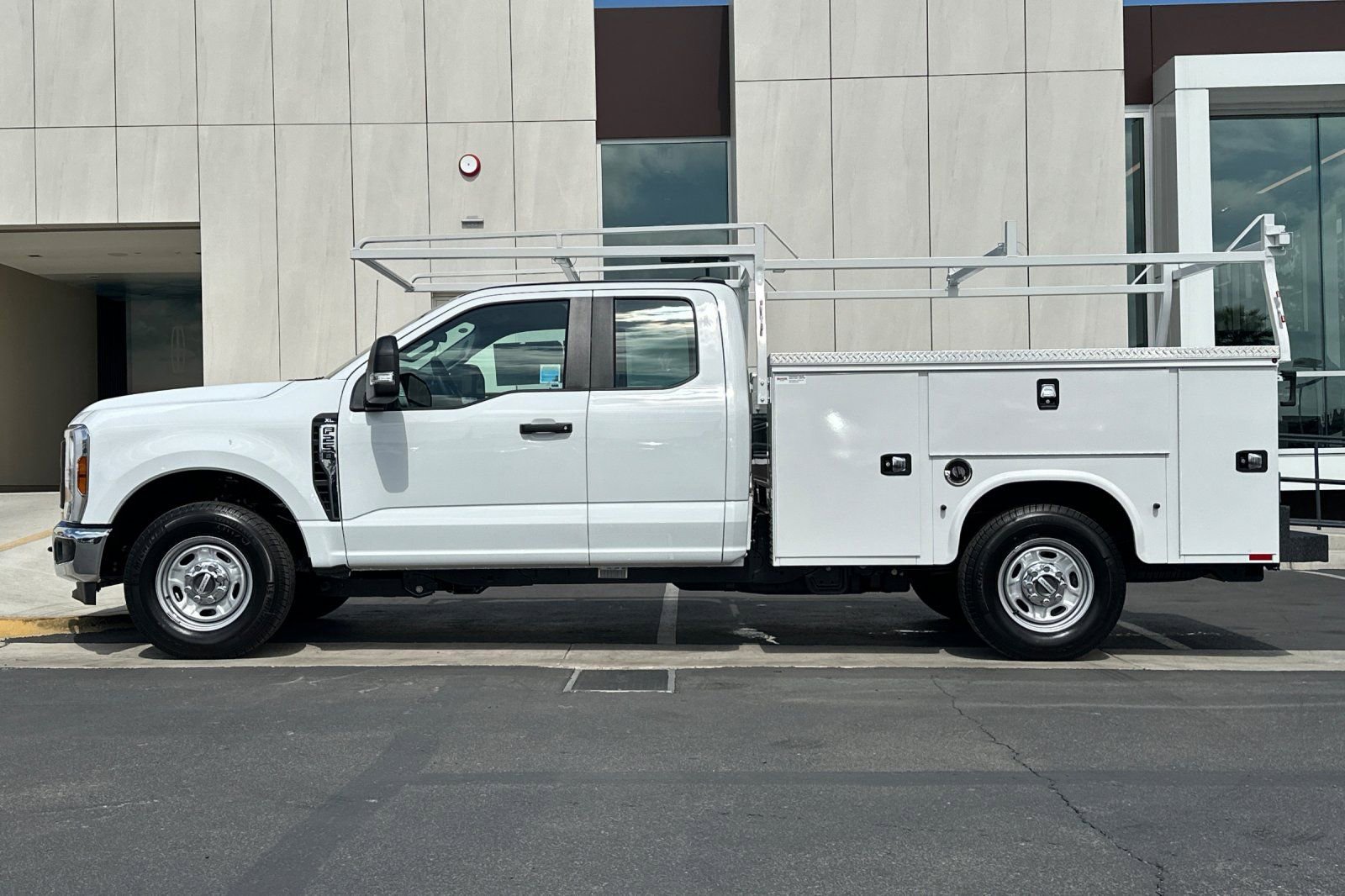 New 2026 Ford F250 XL w/ XL Chrome Package image 6