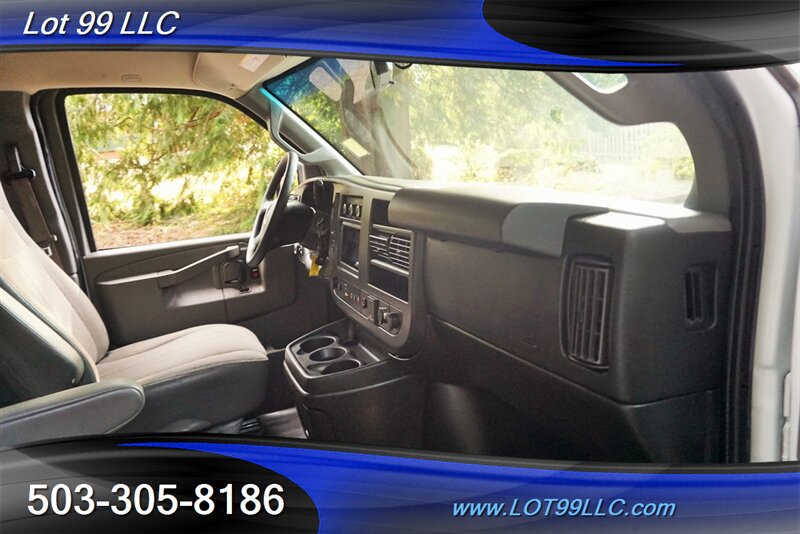 Used 2017 Chevrolet Express 3500 LT w/ LT Preferred Equipment Group RWD image 17