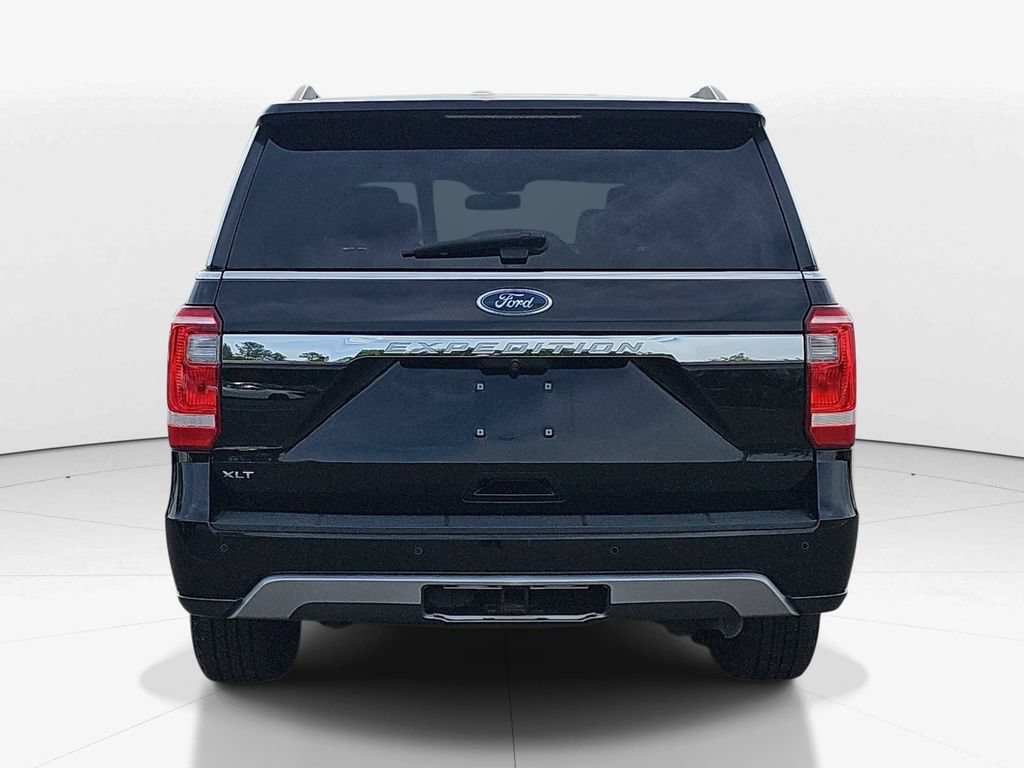 Used 2018 Ford Expedition XLT w/ Equipment Group 201A AWD/4WD image 7