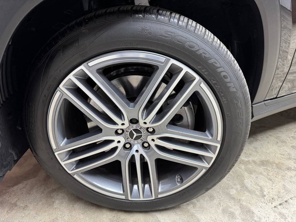 New 2025 Mercedes-Benz GLS 450 4MATIC image 29