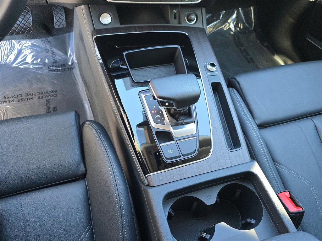 Certified 2025 Audi Q5 2.0T Premium Plus image 28