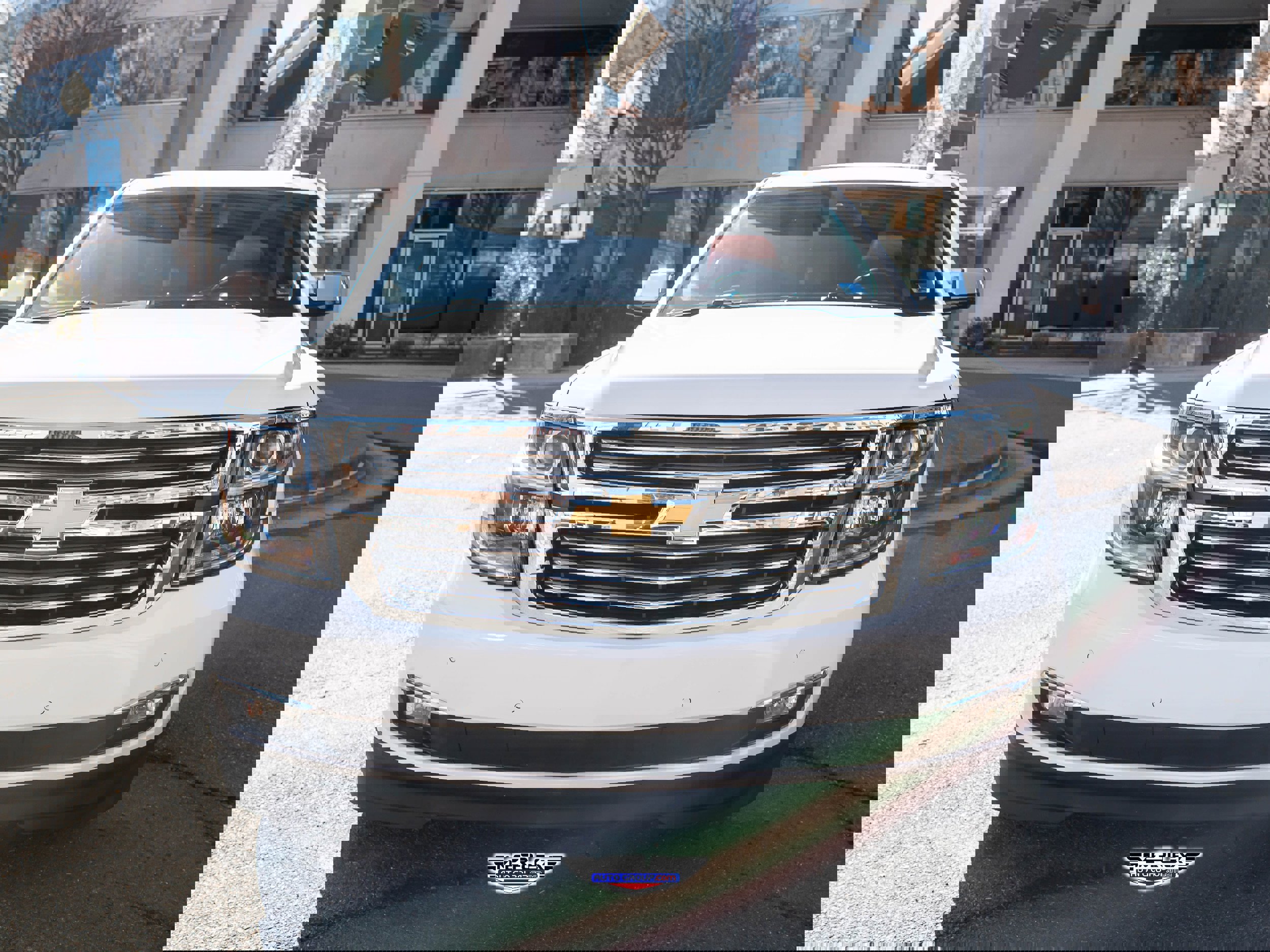 Used 2019 Chevrolet Tahoe Premier w/ Premier Plus Edition image 2