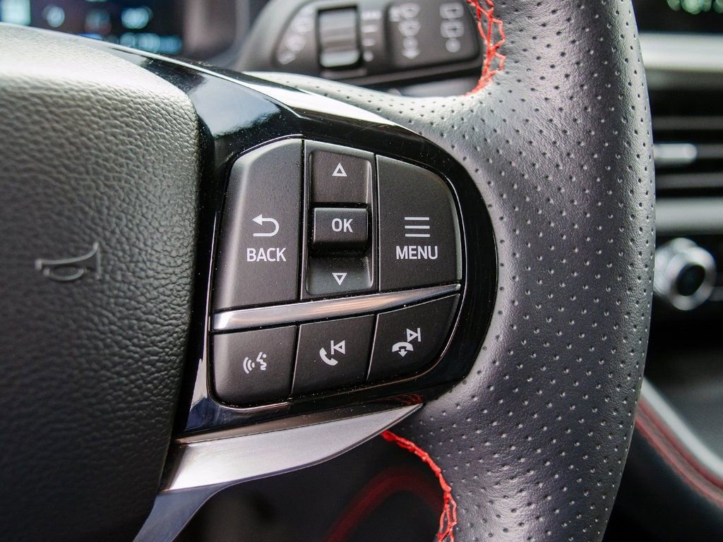 Used 2025 Ford Explorer ST-Line w/ ST-Line Street Pack image 14