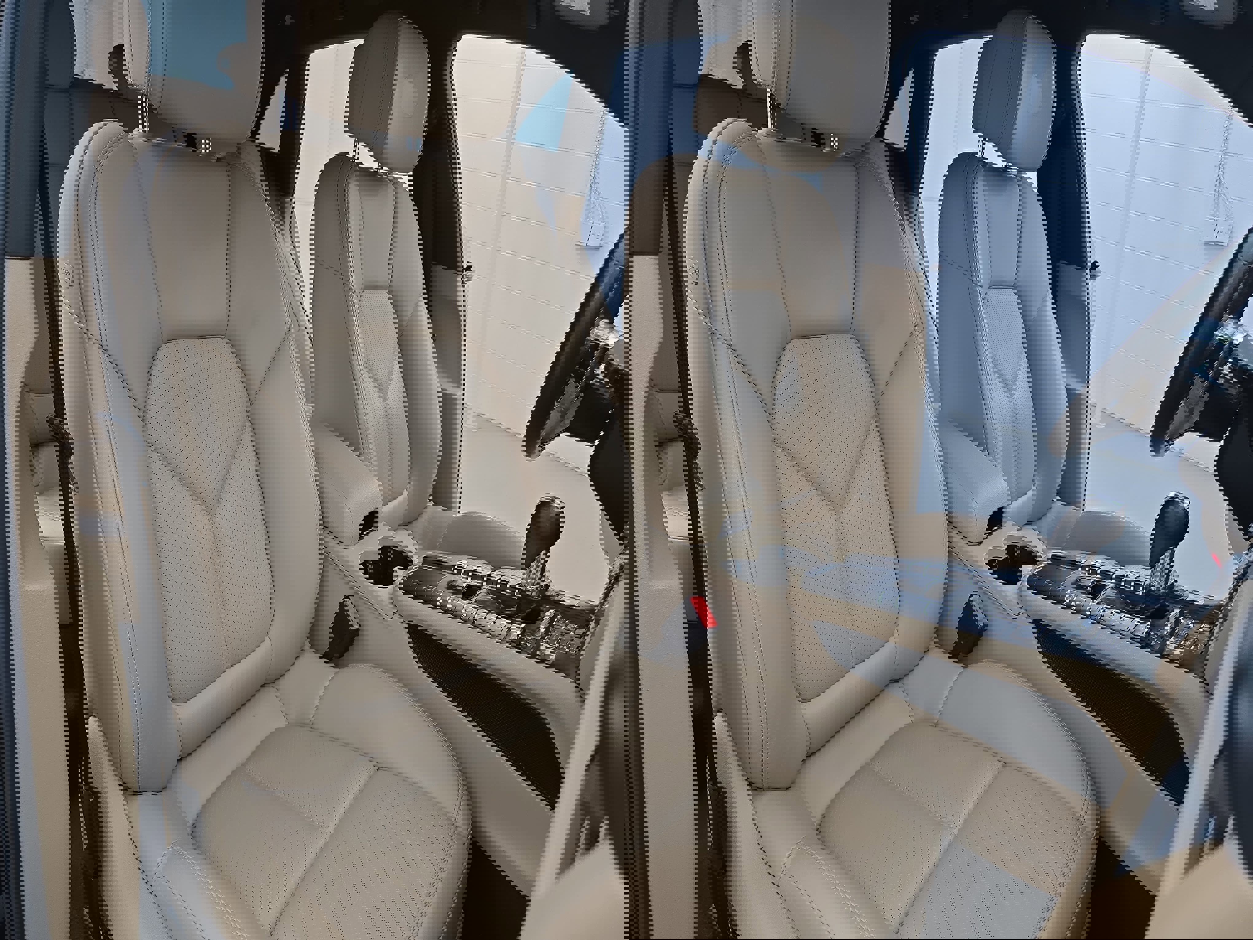 Used 2021 Porsche Macan Base image 10