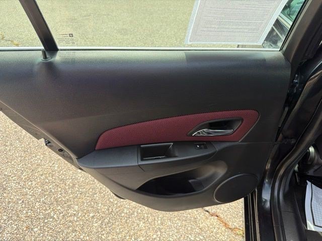 Used 2014 Chevrolet Cruze LT FWD image 14