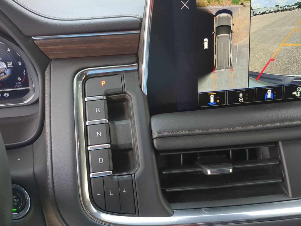 Used 2023 Chevrolet Tahoe High Country image 16