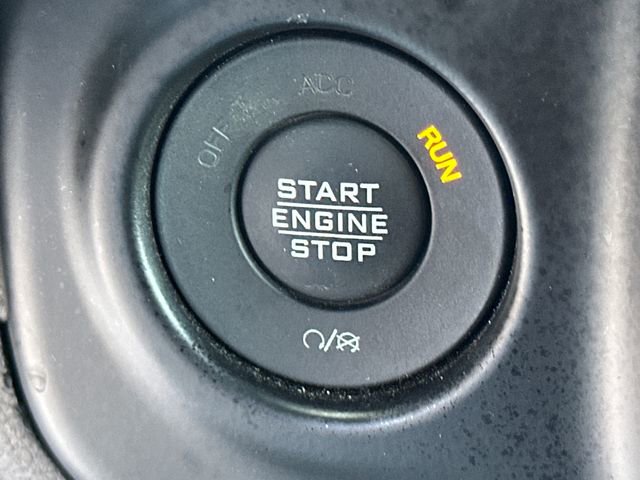 Used 2021 Jeep Gladiator Willys image 35