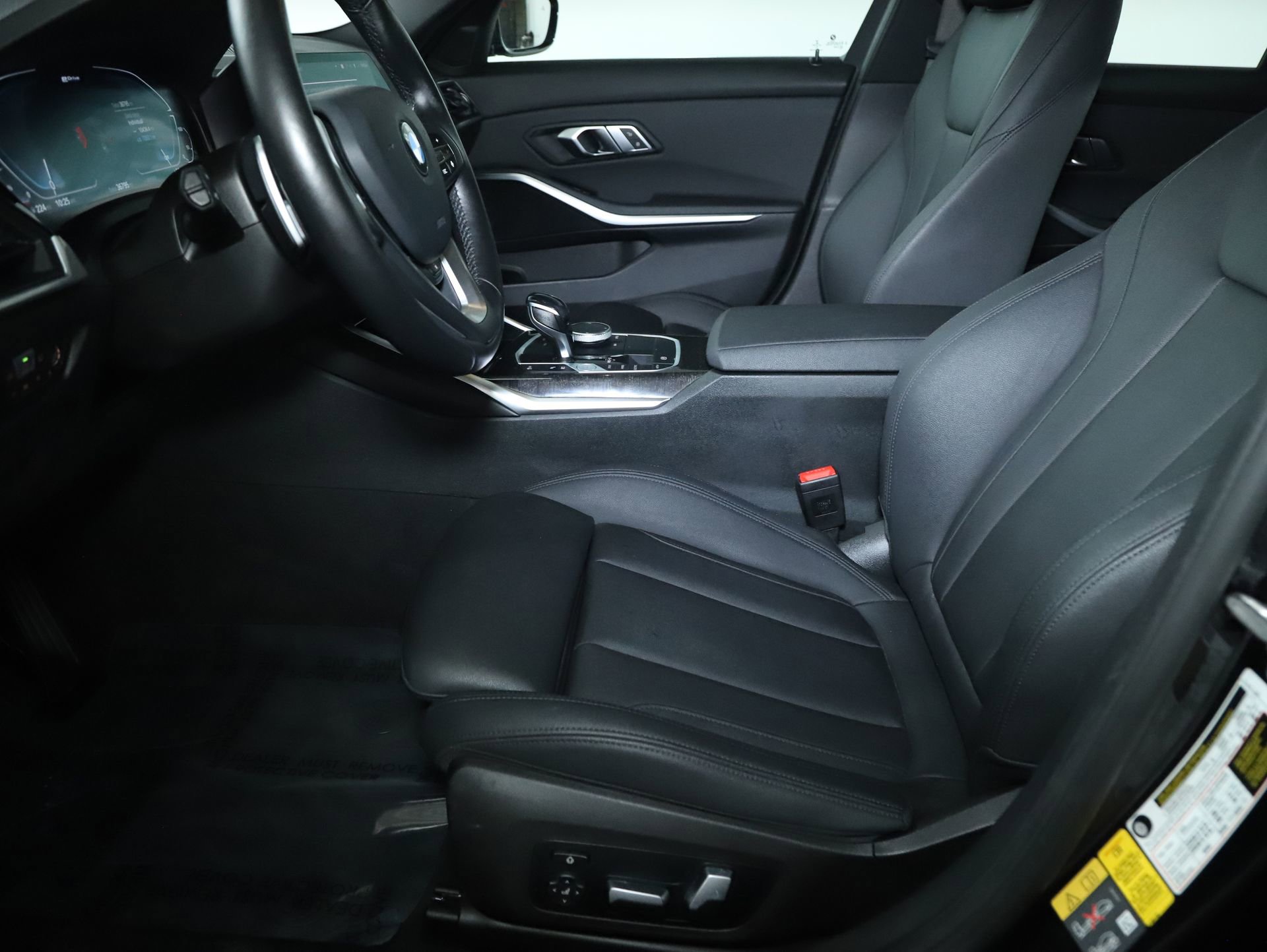 Used 2021 BMW 330e xDrive w/ Premium Package image 21