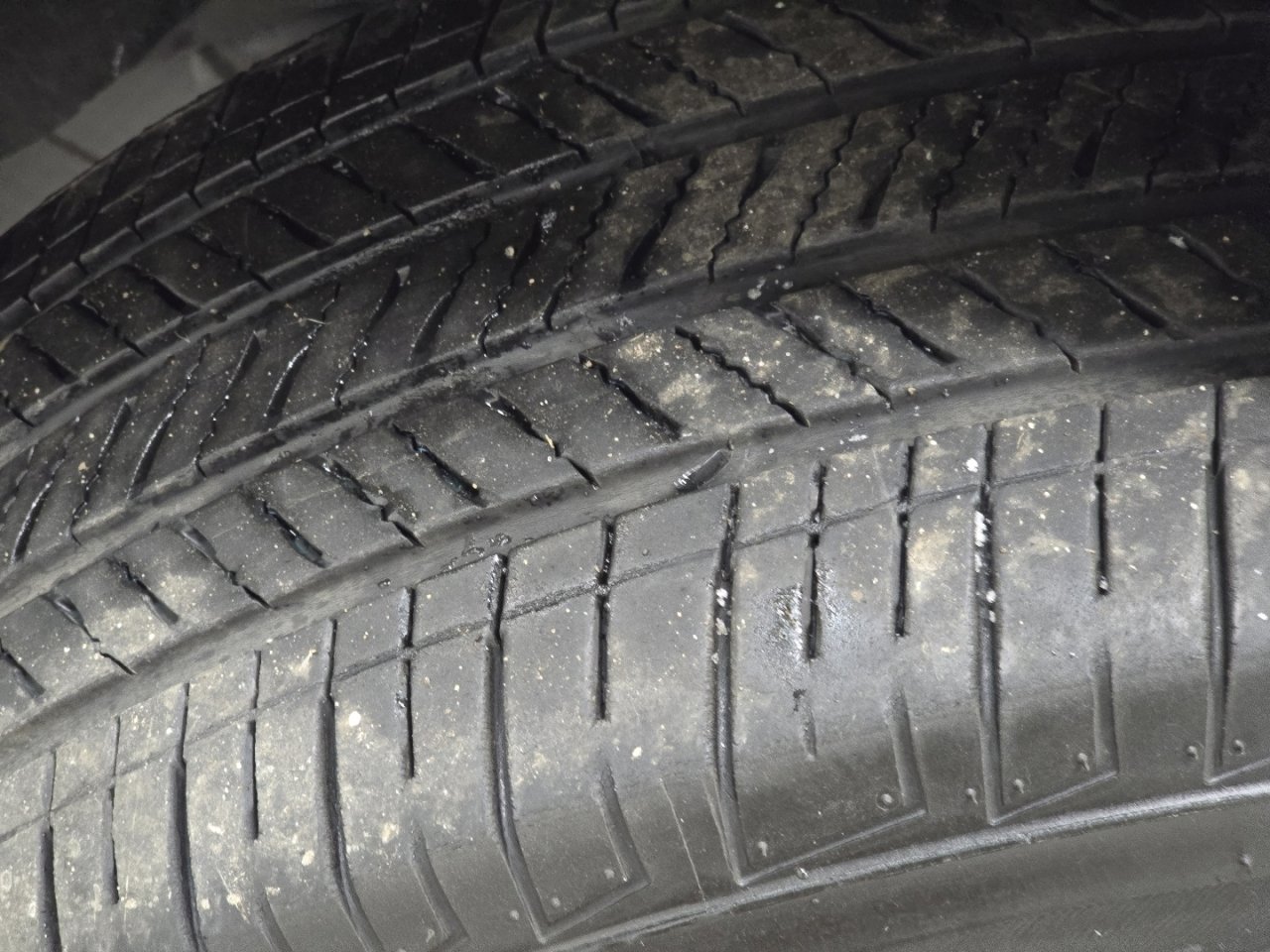 Used 2019 Kia Sorento LX image 9