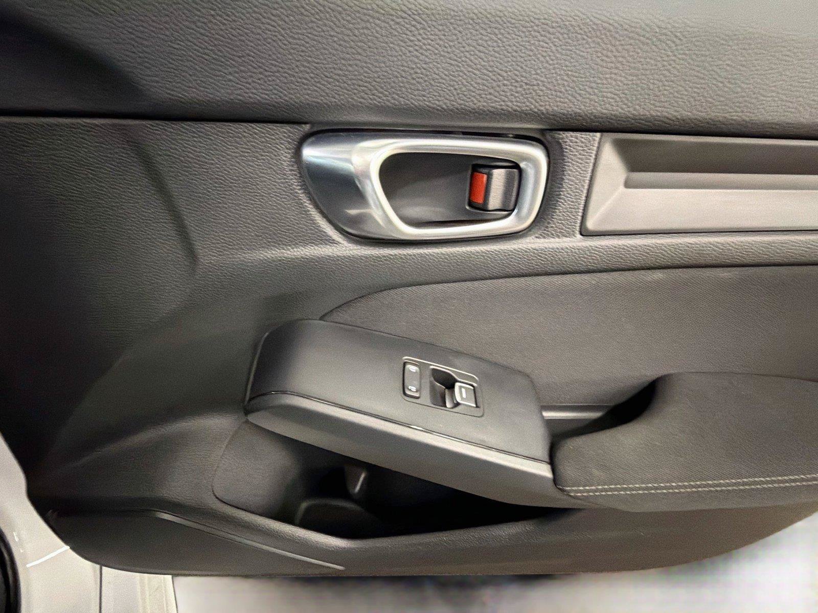 Used 2022 Honda Civic Sport image 28