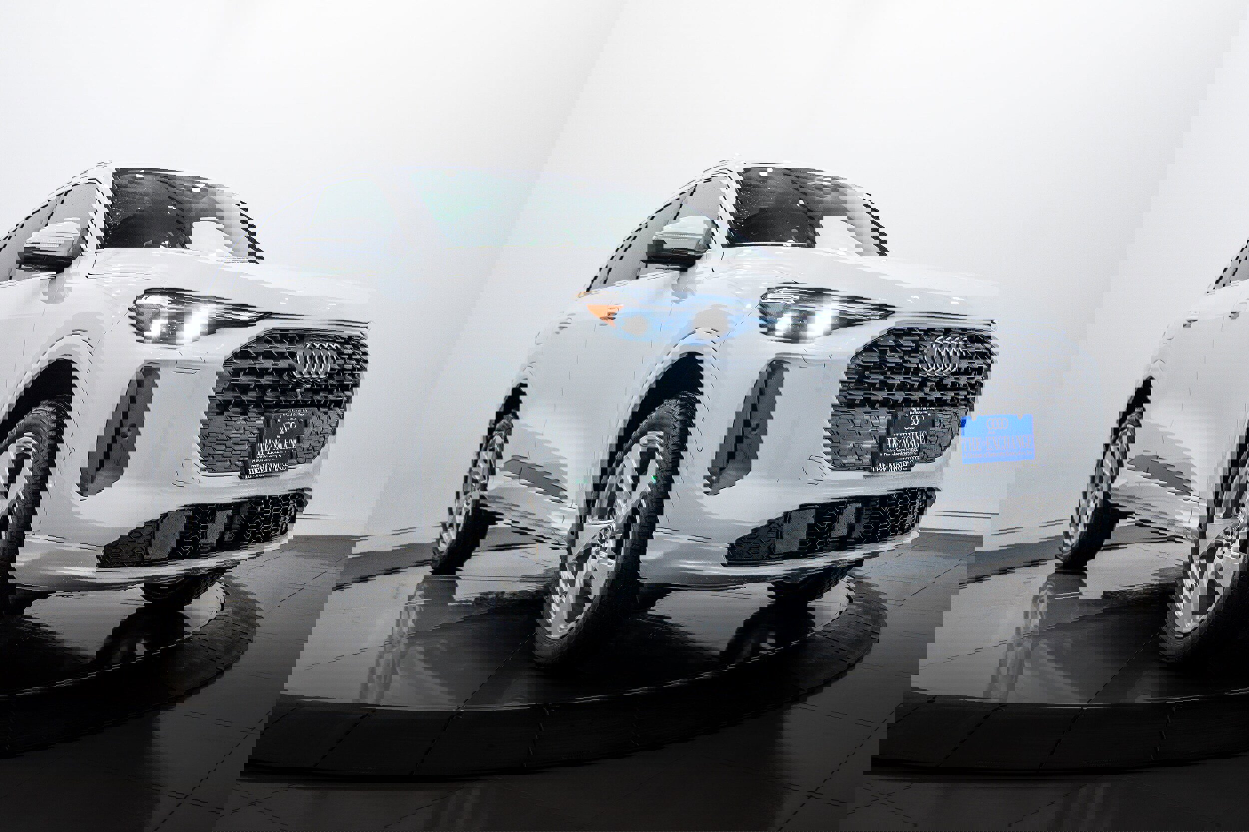 New 2025 Audi Q5 Premium Plus