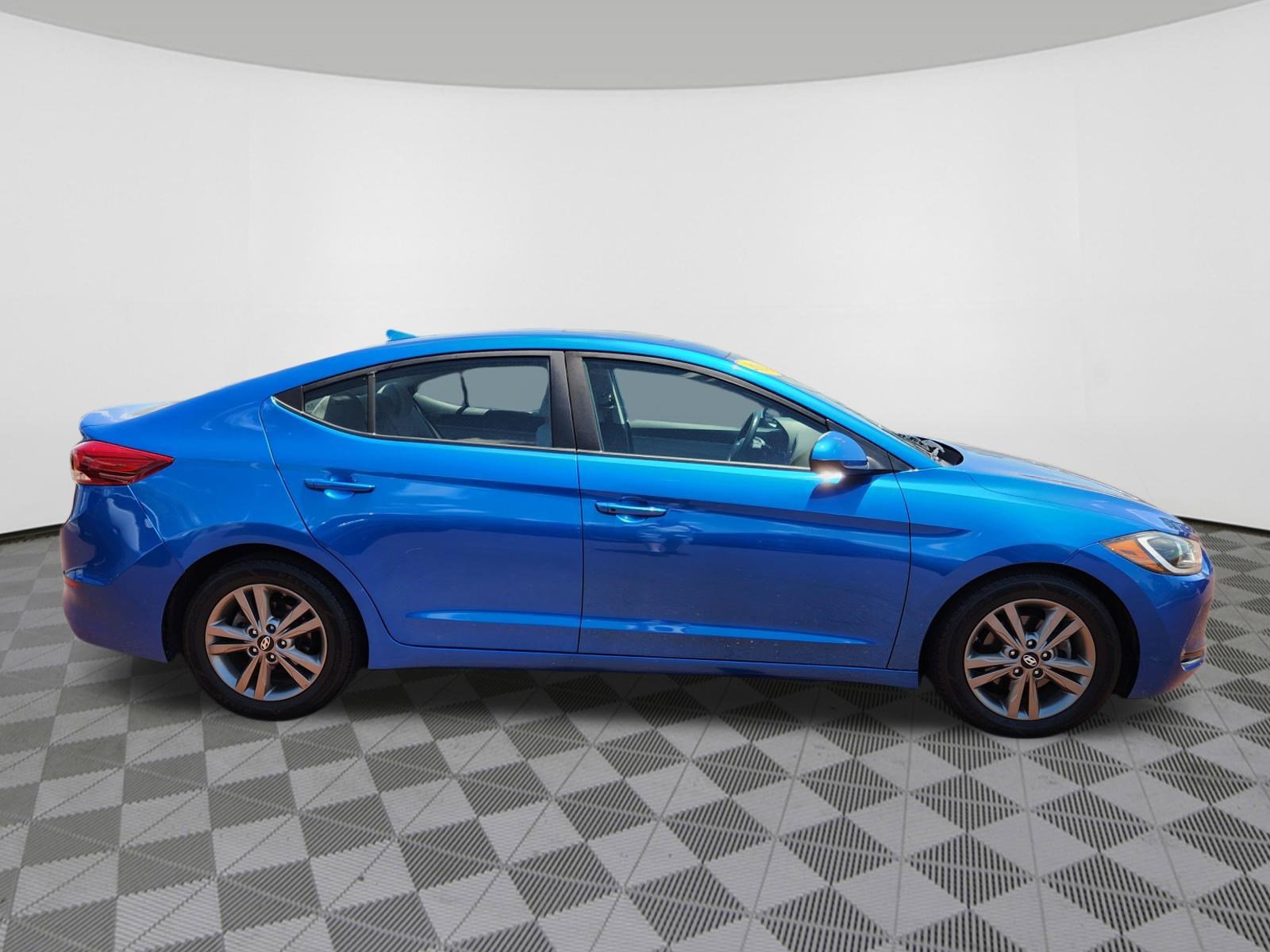 Used 2018 Hyundai Elantra Value Edition FWD image 6