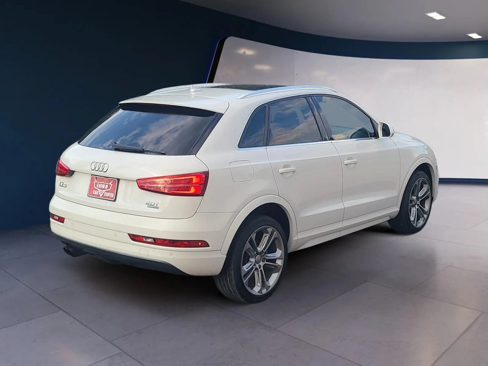 Used 2016 Audi Q3 2.0T Premium Plus w/ Technology Package AWD/4WD image 5