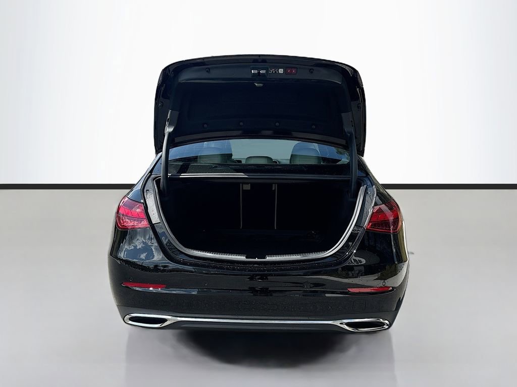 Used 2024 Mercedes-Benz C 300 Sedan image 9